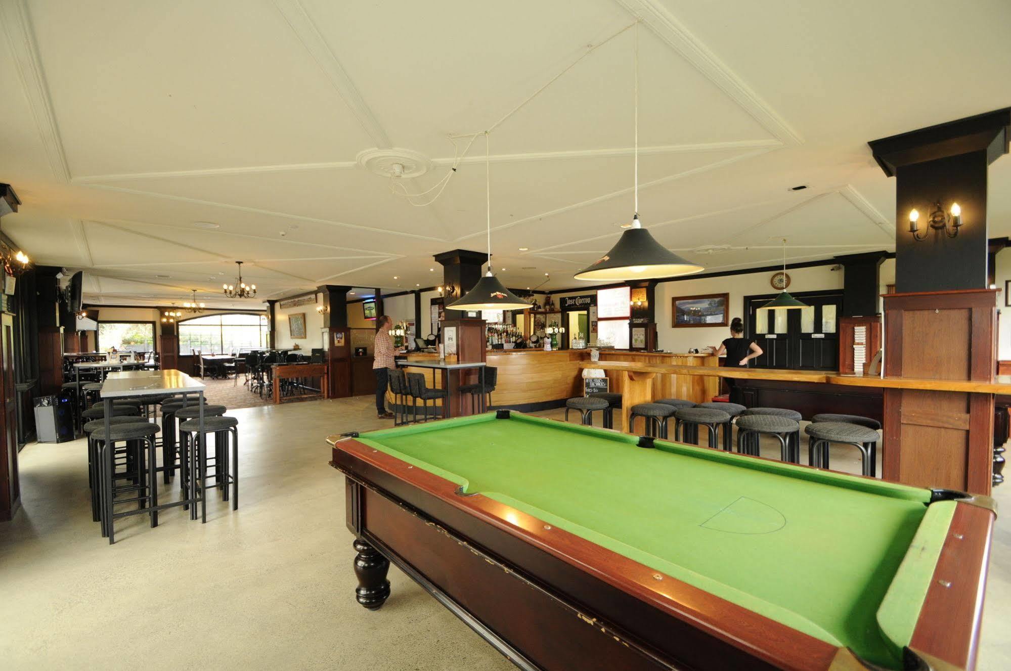 Salty Dog Inn Snells Beach Eksteriør billede